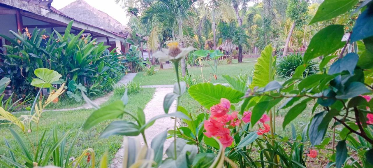 Mengalung *