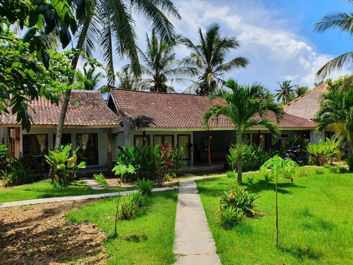 Mengalung Homestay Kuta (Lombok)