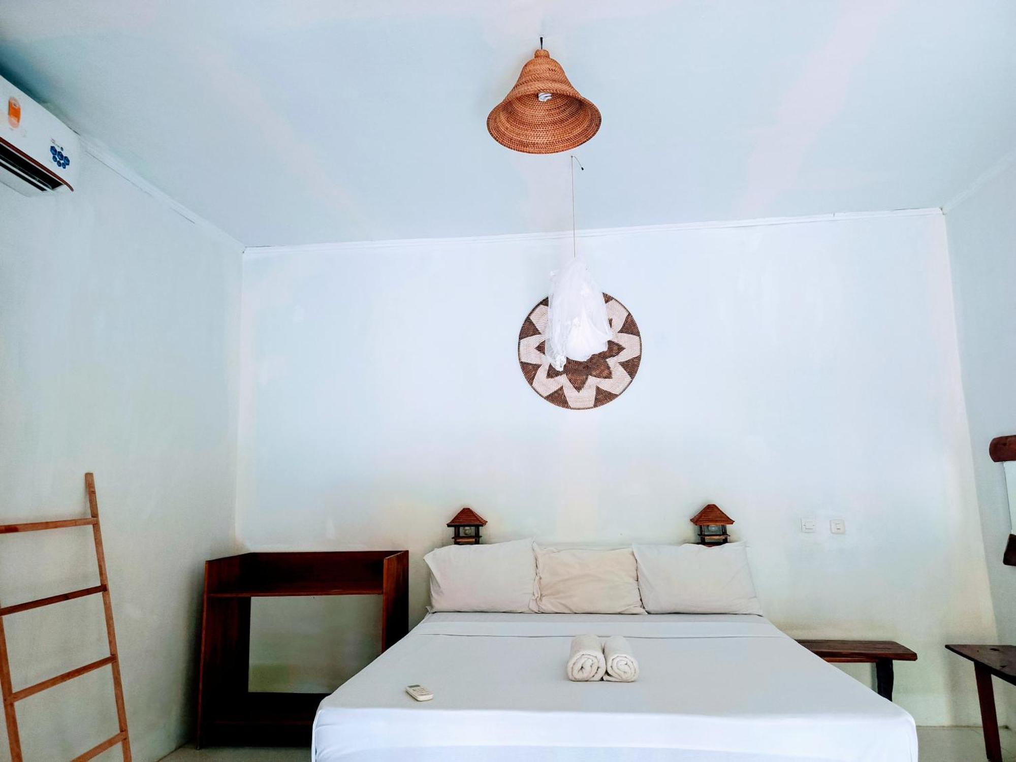 Mengalung Homestay *