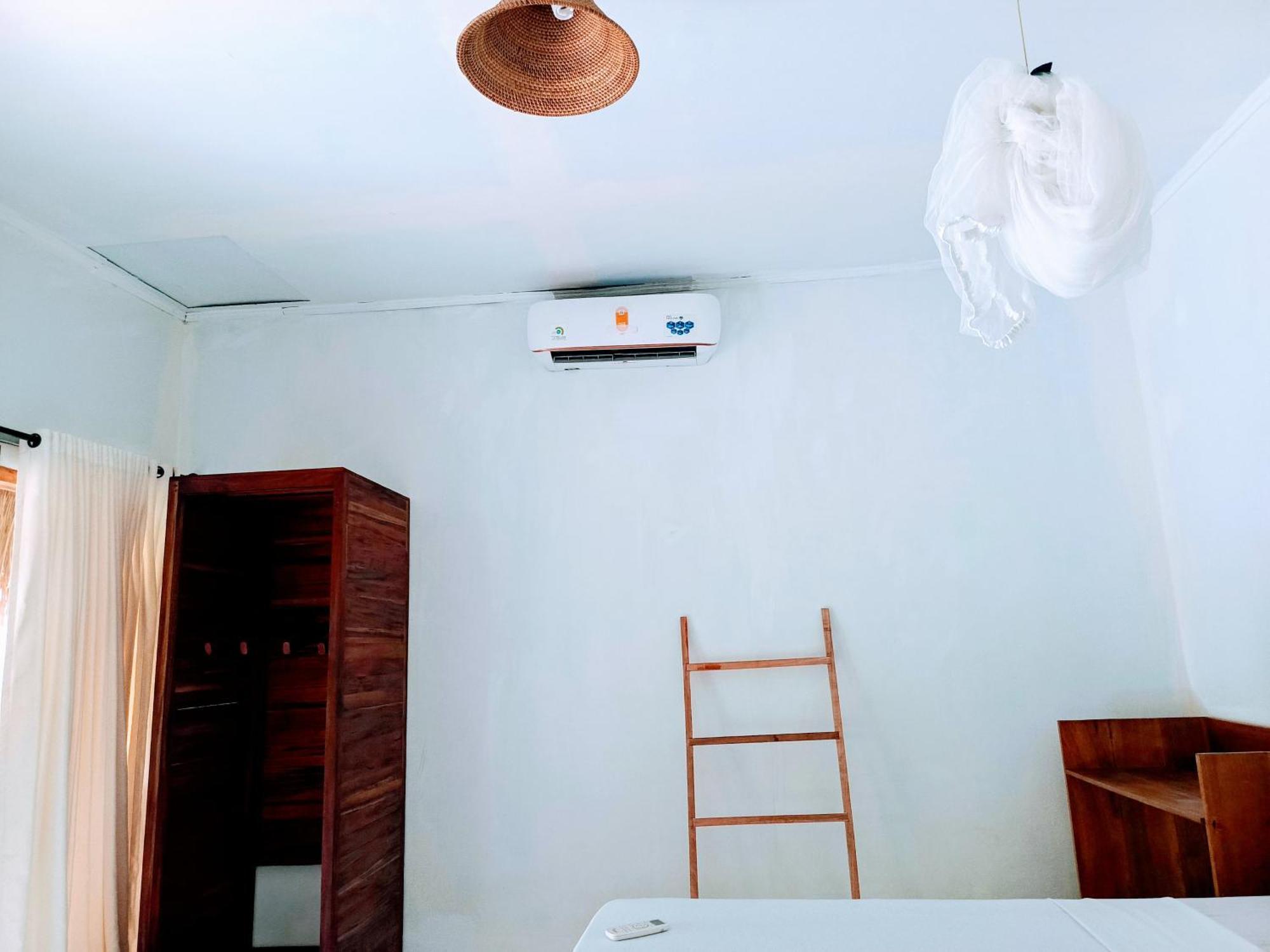 Mengalung Homestay Kuta (Lombok)