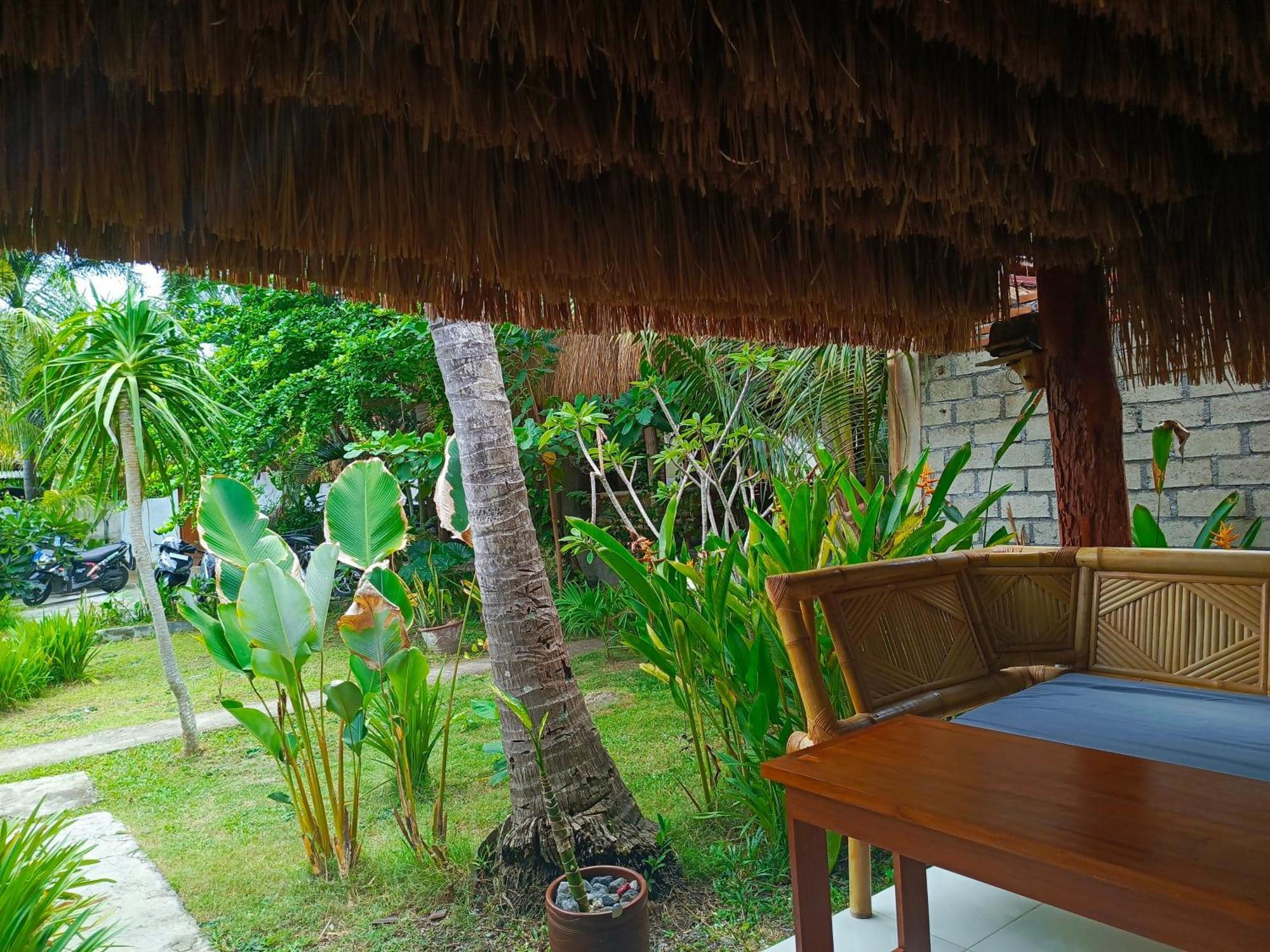 Mengalung Homestay *