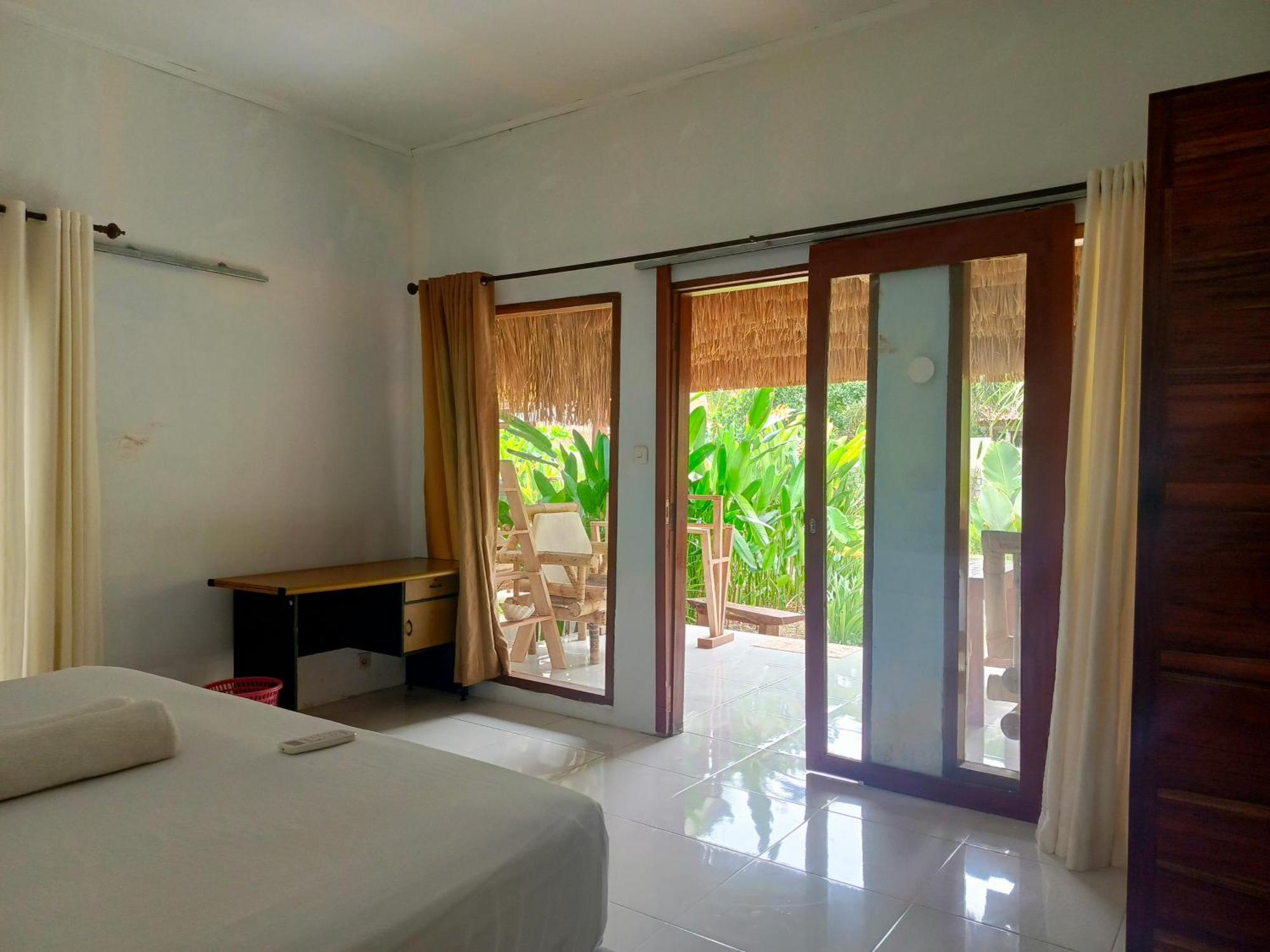 Mengalung Homestay Kuta (Lombok)