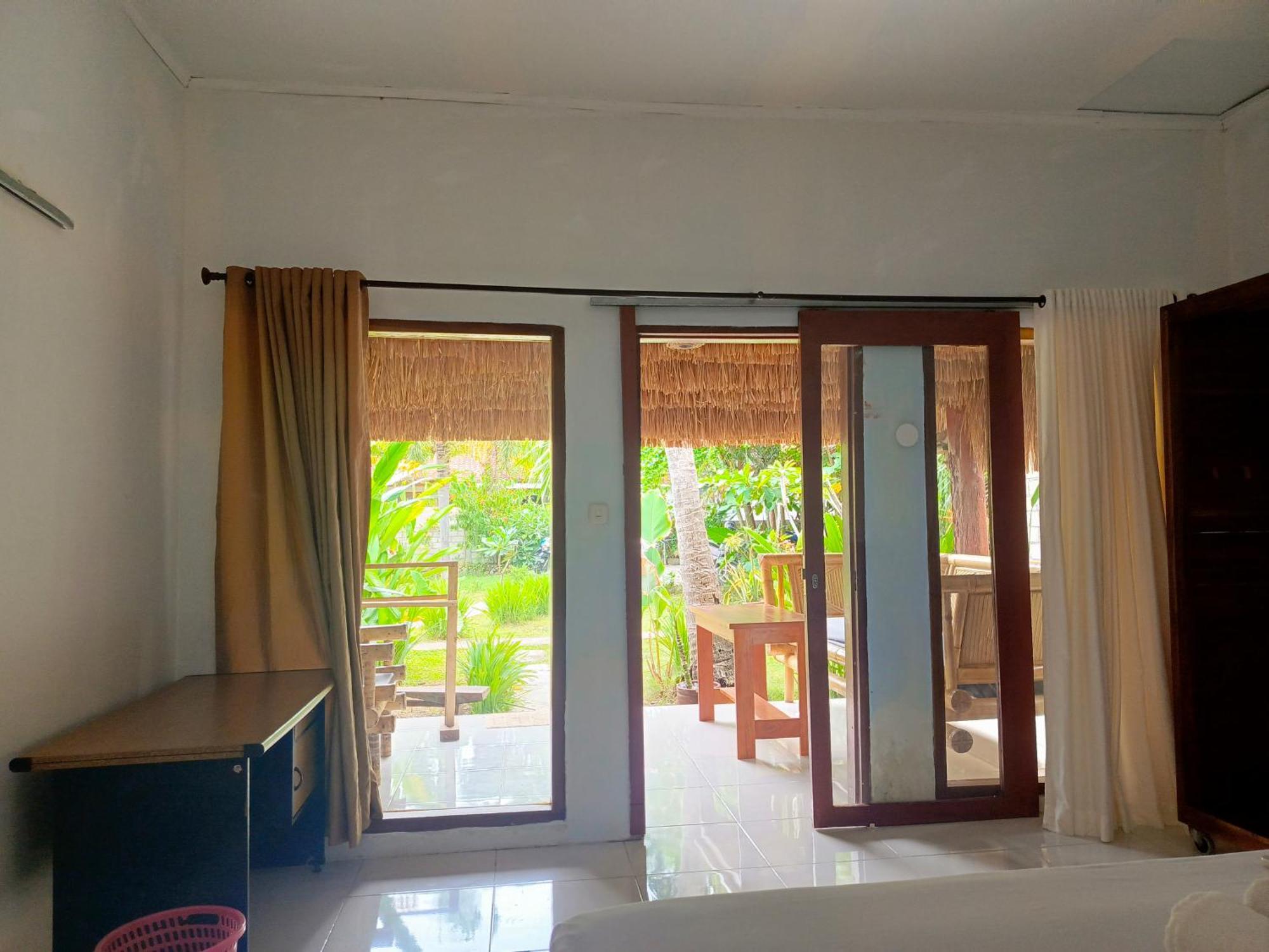 Mengalung Kuta (Lombok)