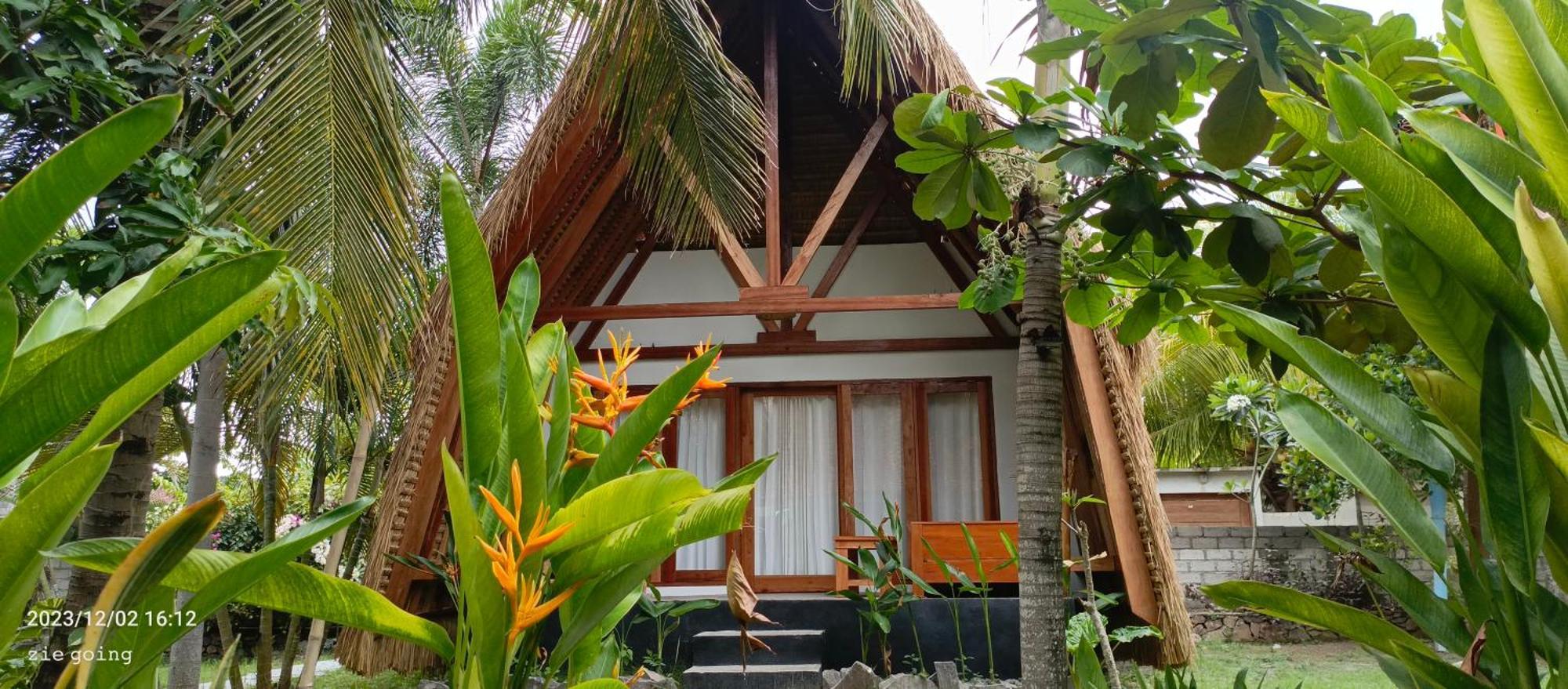Mengalung Homestay Kuta (Lombok)