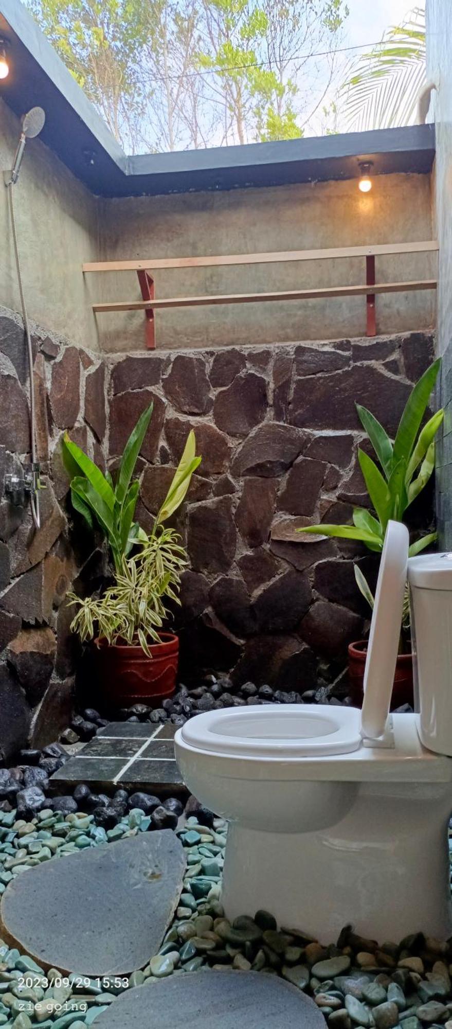Mengalung Homestay Kuta (Lombok)